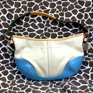 Super cute COACH  small hobo bag.
